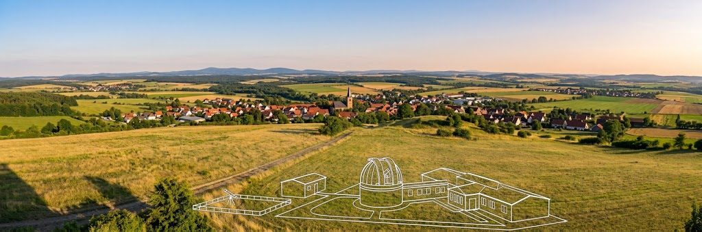 Panorama von Wachenhausen mit eingezeichneter Silhouette der Sternwarte